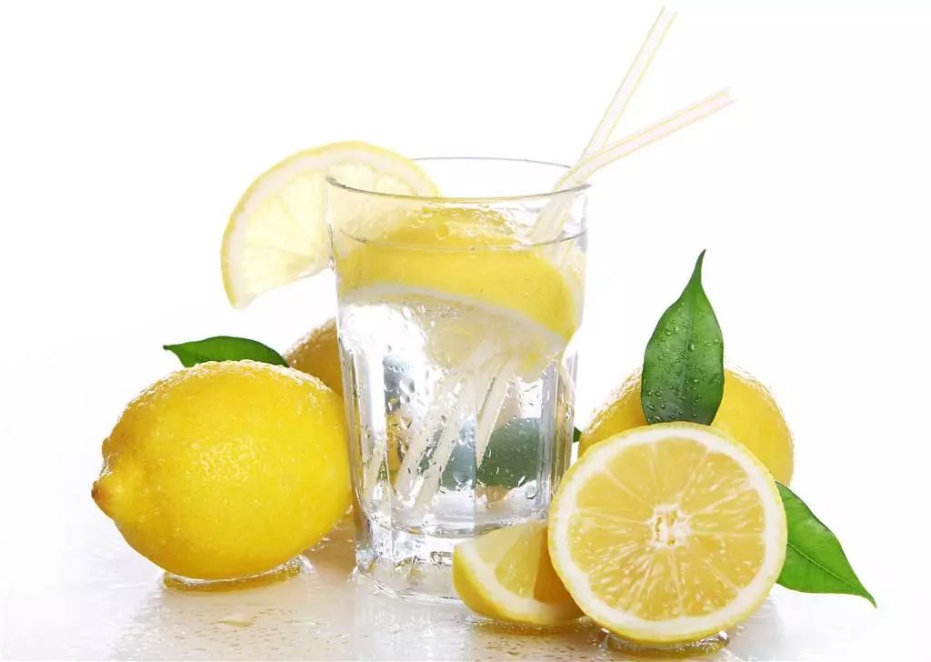 误区八:天天喝柠檬水能防癌