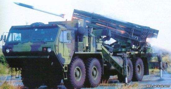 台湾的雷霆2000火箭炮 说到轻型坦克,其实对台湾来说vt-5很合适,然而