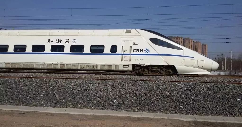 和谐号crh5型电动车组是中国铁路为