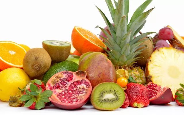 都适合吃水果 有胃病的人 猕猴桃 可以通便,富含维生素c,被称为"水果