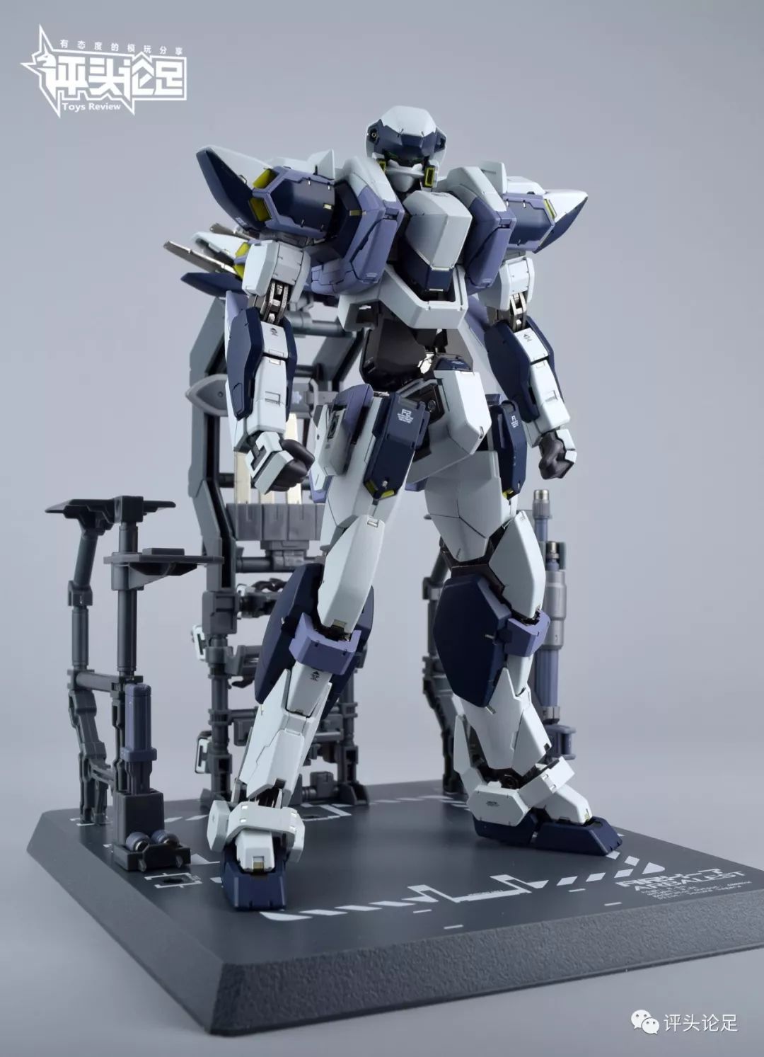 万代mb arx-7强弩 全金属狂潮 超合金成品模型