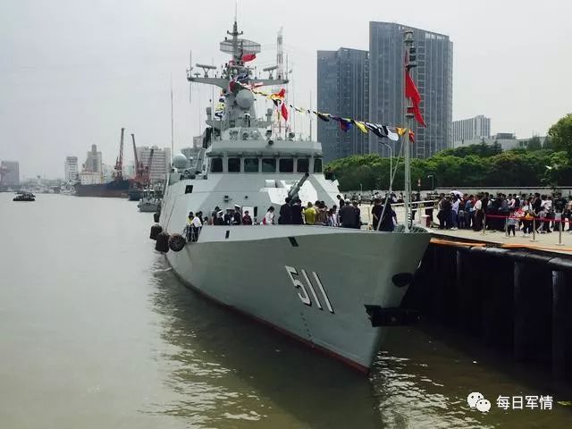 两型隐身导弹护卫舰578号"扬州"舰,511号"保定"舰对市民开放参观