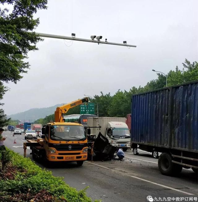 九九九空中救护为您提供 1,山东省内道路交通事故直升机空中救援服务