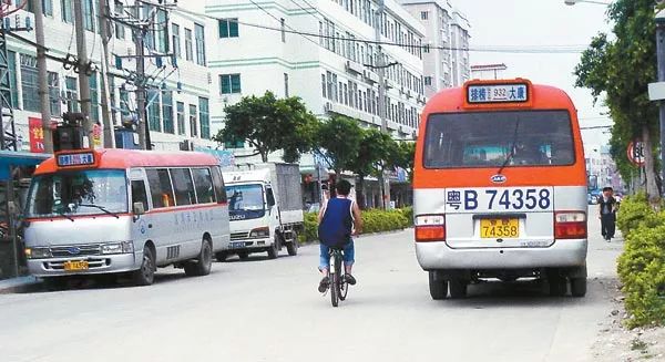 深圳小巴深圳深圳城市大山谷图库