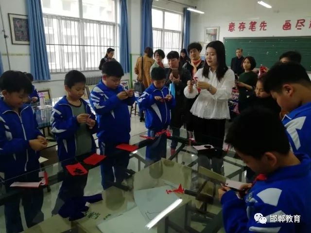 【朋友圈】 邯郸市实验小学:有朋自雄安来 当见实小亮丽风采