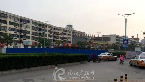 南阳长江路封闭大修 建议车辆绕行!