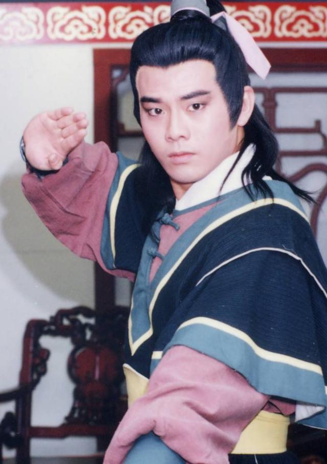 如今,孙小明已去世快五年,但他在《新白娘子传奇》中的角色依然未曾