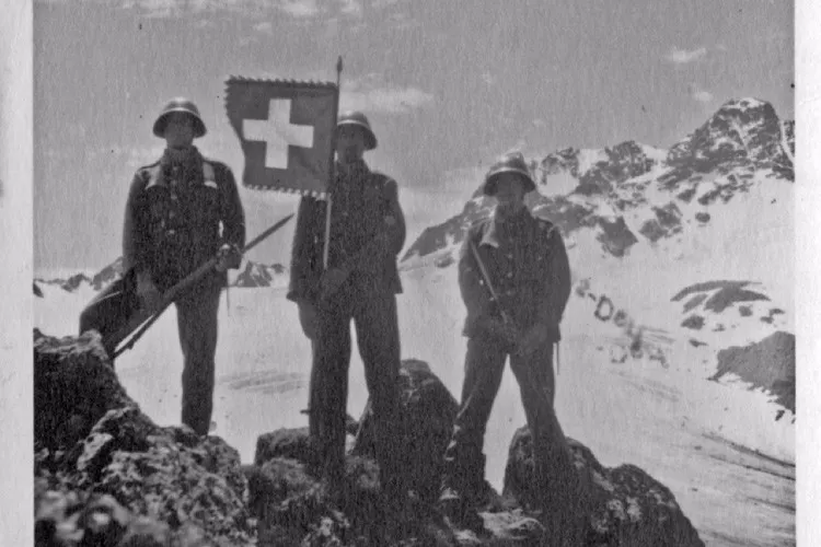二战中立国真的中立么?丨中欧瑞士的刺猬战术