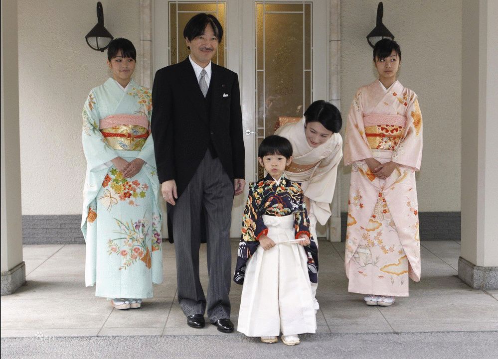 独家揭秘:现在日本年轻人是怎么看待日本天皇的?