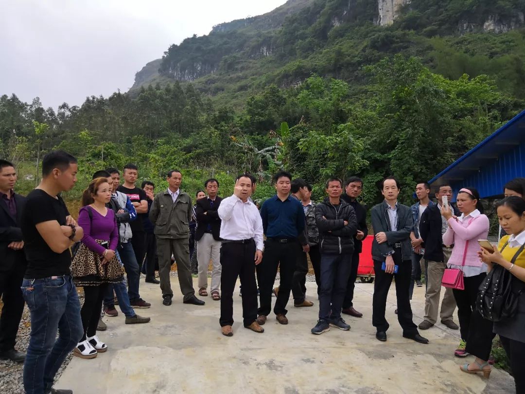 河池市环江县新型职业农民培训班学员到广西然泉构树种养循环产业园