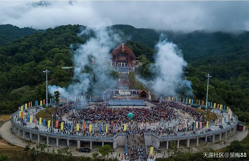 "三月三"是海南黎族苗族同胞祭祀祖先