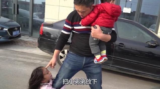 中国第一女人贩子,她2年内拐卖46名儿童,被抓后说了10个字