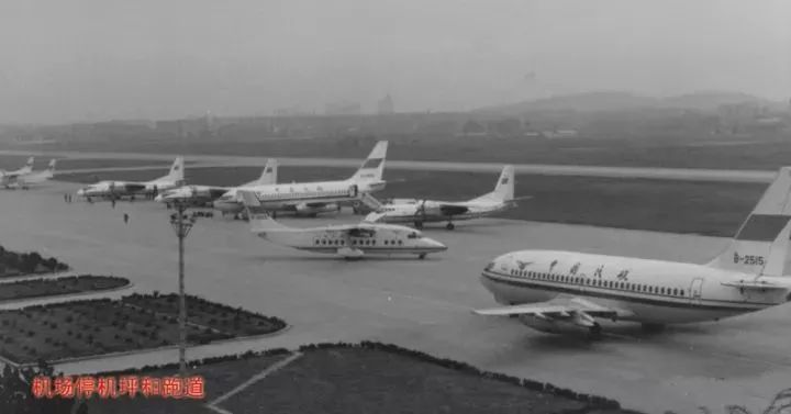 80年代的武汉有两个机场:南湖机场和王家墩机场.
