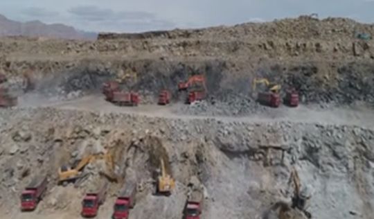 公司阿尔格敏露天煤矿年产120万吨煤炭项目,位于拜城县黑英山乡境内