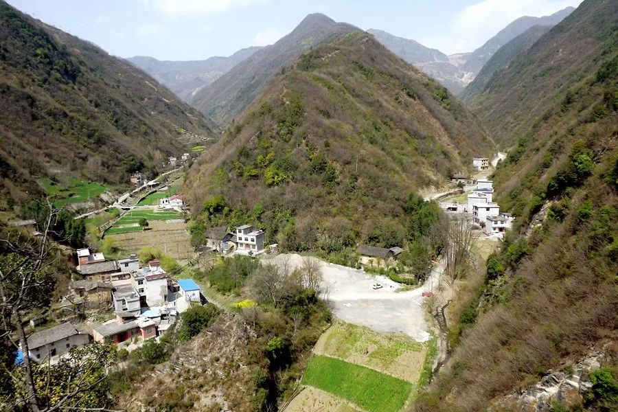 张河村神仙洞沟口