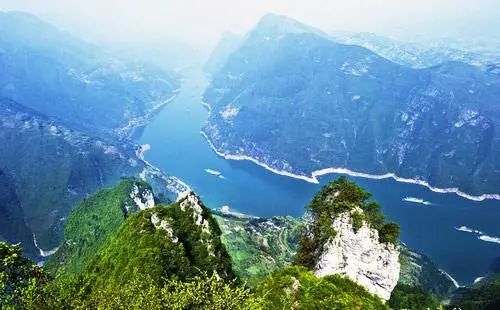 巫山梨子坪森林公园 长江三峡 ▽ 巫山脆李 ▽ 荣昌区隶属重庆市