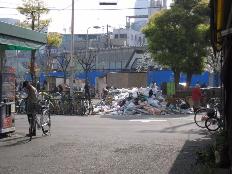 日本每年神秘失踪10万人,他们居然去了这种地方?