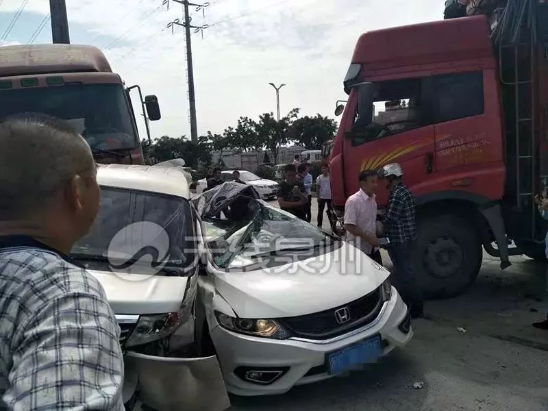 昨日水头高速段发生多起交通事故;晋江发生严重车祸:大货车撞向4部车