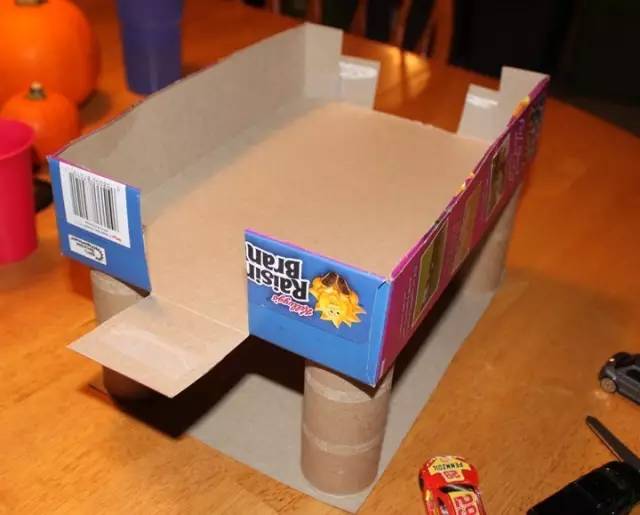 【亲子手工】废旧纸盒大改造,孩子们超级喜欢