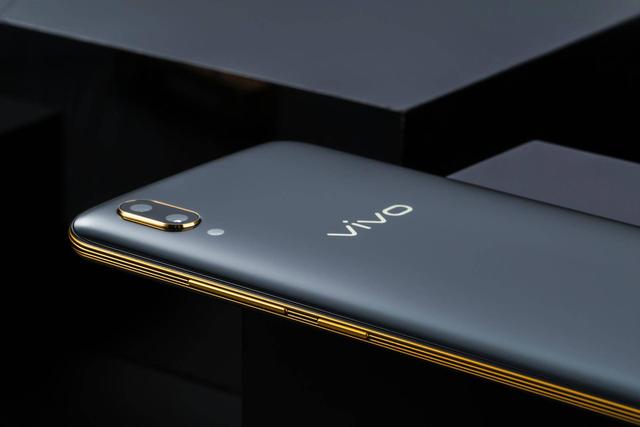 vivo x21黑金版好评狂飙!没想到,用户最满意是这两点