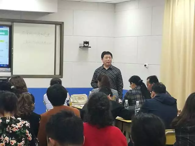 栖霞市实验中学成功举办12xue互联网教学研讨活动