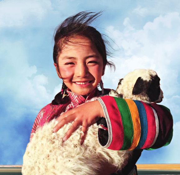 《极地》里最感染人的就是藏族人明亮的笑容