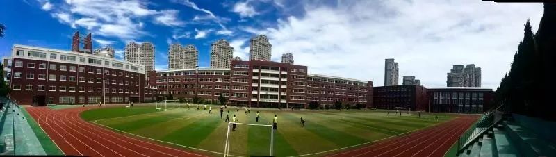 全景看大连44中学郭琳娜考入沈阳音乐学院.