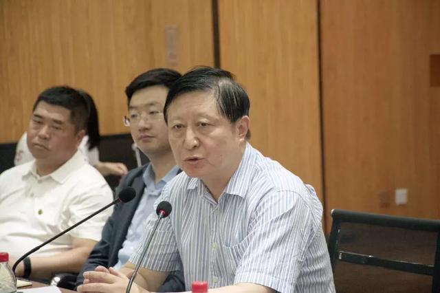 宋玉庆会长出席"招商大使"如何招商暨丝路商帮第11次会长圆桌会