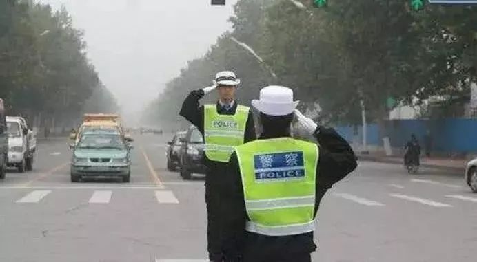 招聘交警_哈尔滨全年严查违停闯灯 重点管控这142条街路