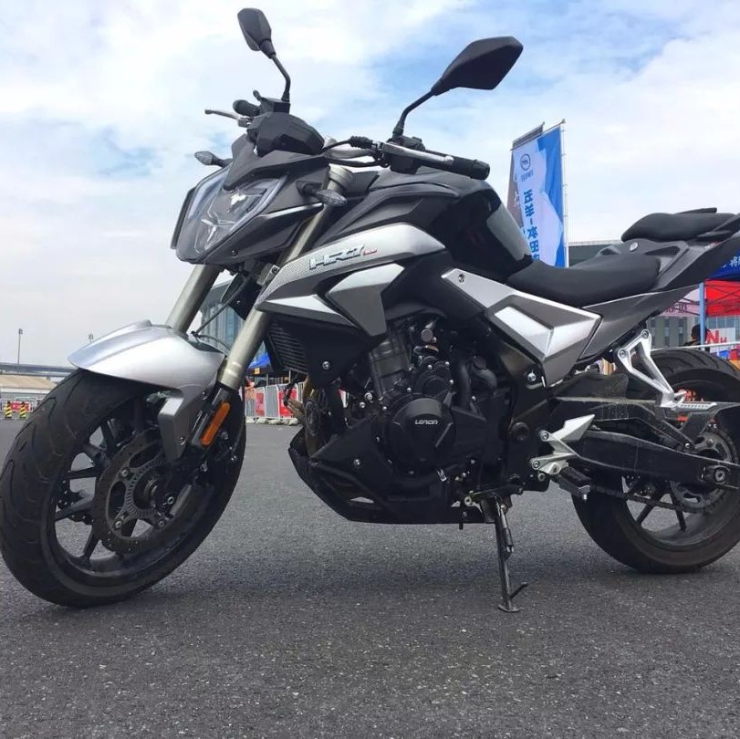 隆鑫无极500r,200rr等多款新车亮相上海车展!