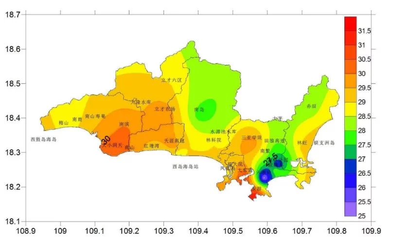 三亚属于热带海洋季风性气候,年平均气温25.4℃.