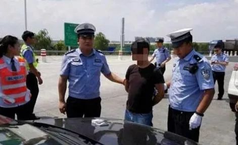 警法| 顺义警方抓捕女毒贩,过程曝光!