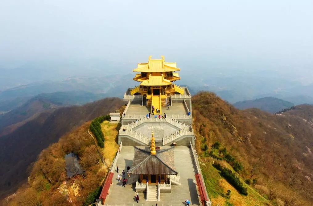 黄炎 摄 随州大洪山风景名胜区最高海拔1055米,境内森林植被保存完好