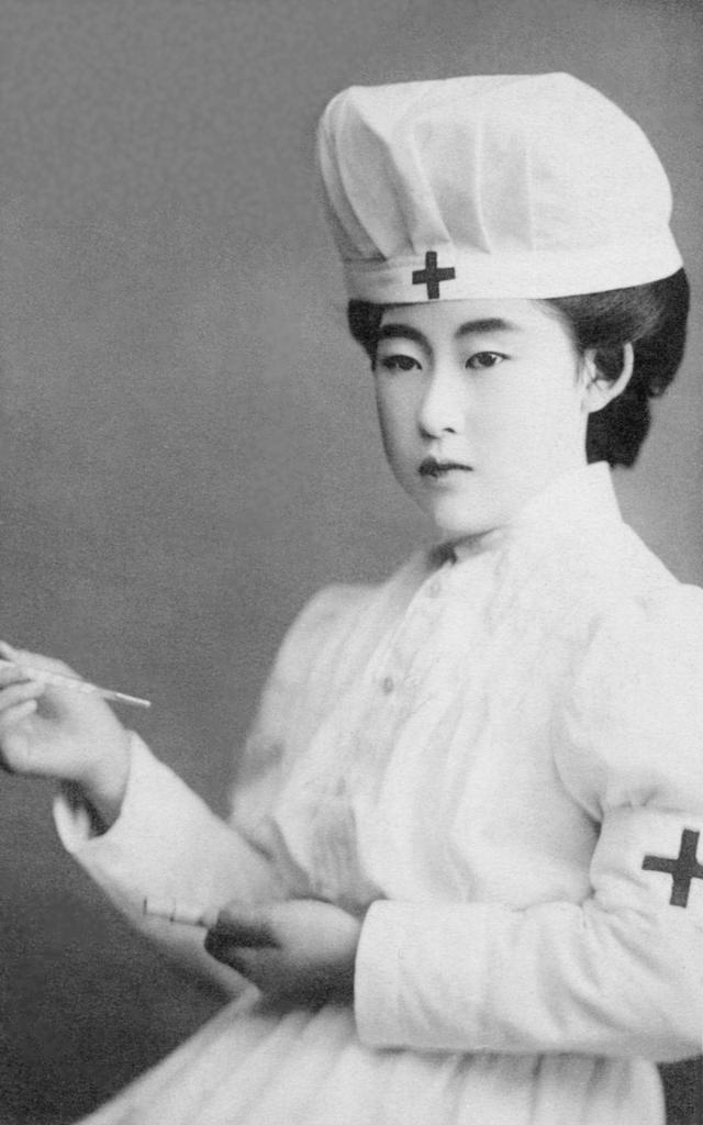 老照片:日俄战争中的女护士