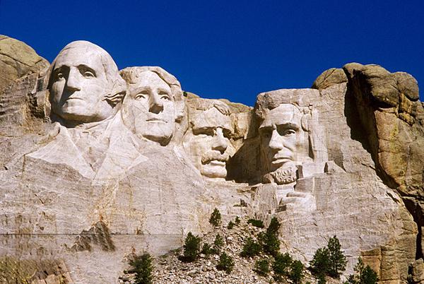 闻名于世的美国总统山还是个半成品，林肯少了半只耳朵