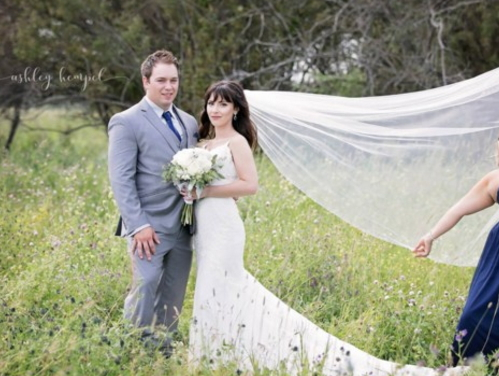 婚纱照男的_婚纱照风格种类图片男