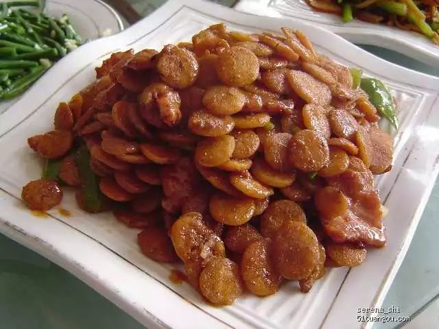 安徽特色美食之河溜小豆饼