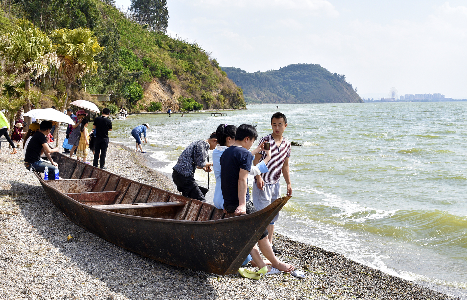 走进昆明海晏村,青石板路土胚房,这样的古村落见一次少一次!