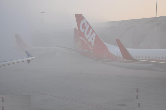 冬日大美新疆行之终结篇:乘飞机进疆遇大雾,滞留银川机场遇到的有趣