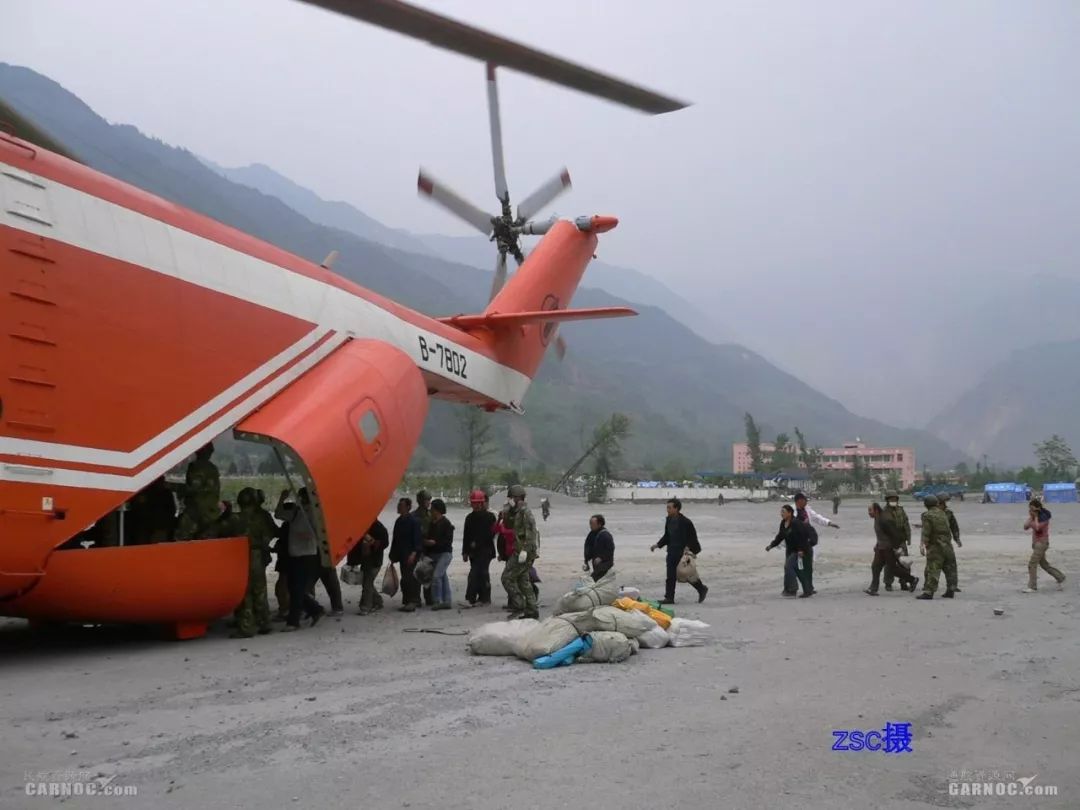 汶川地震10周年丨全国抗震救援模范中国飞龙通航机长齐焕清守护人民