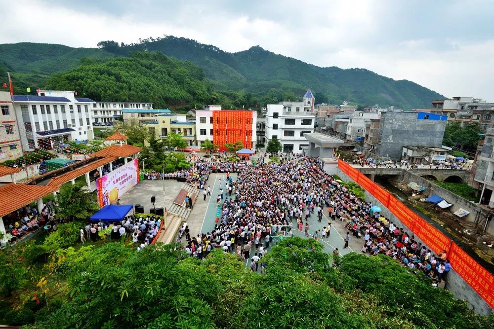 明天同老乡开岩歌圩节,小姐姐带你去壮乡玩起来