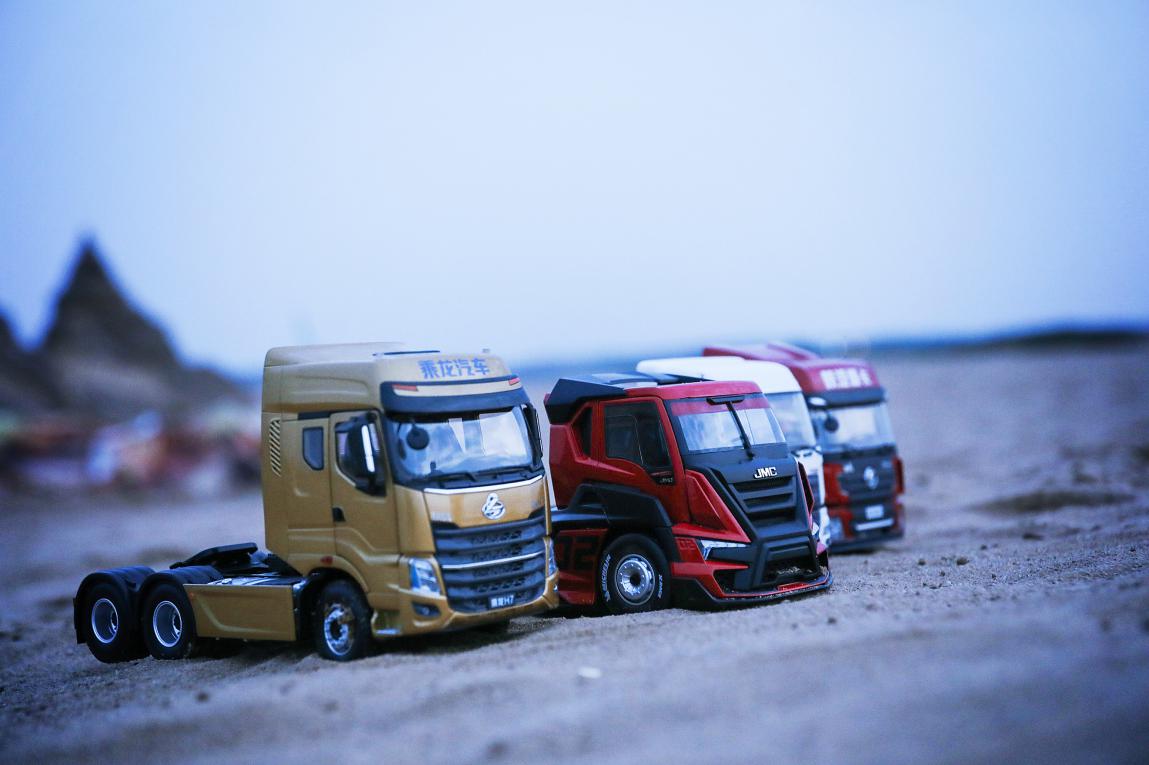 【我为卡车疯狂】分享四款重卡模型,并现场模拟卡车大赛