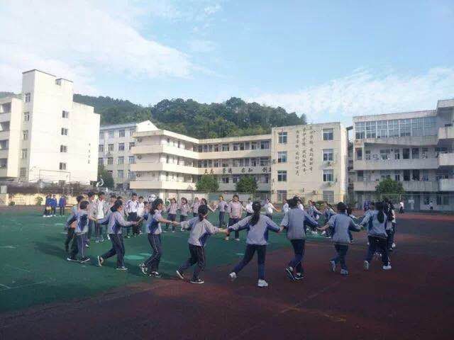 你好青春看永嘉中学生过14岁集体生日