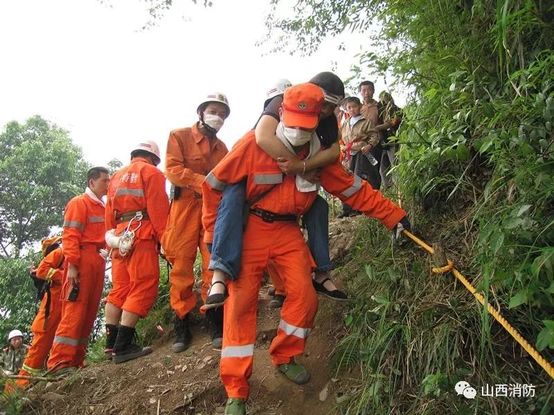 512系列报道大行致远同心守护云中应急救援铁军开启新征程