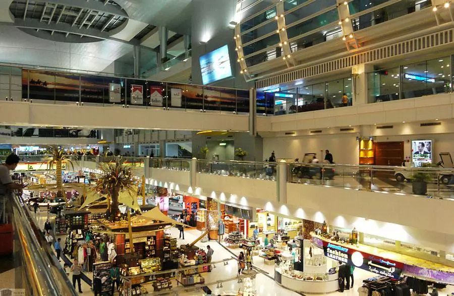 马来西亚机场免税店