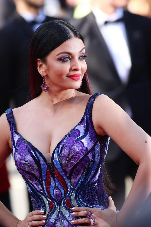 雷:艾西瓦娅·雷(aishwarya rai)在戛纳国际