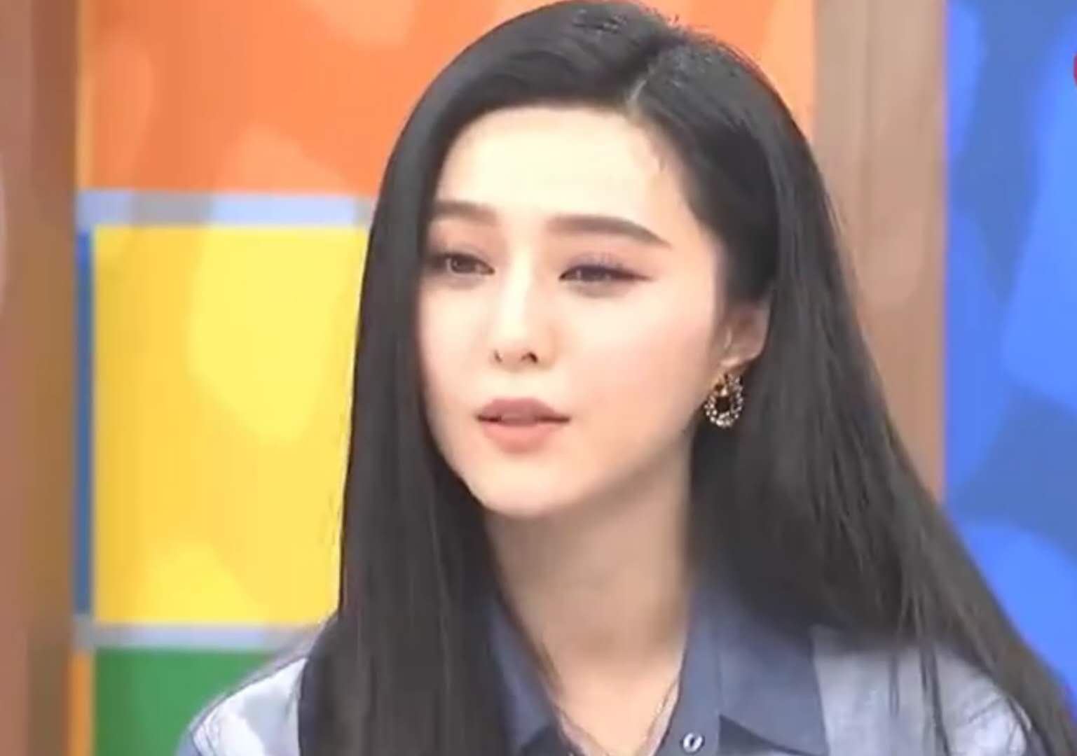 女神范冰冰,在好莱坞电影《日月人鱼》中饰演的美人鱼,就像在刻画