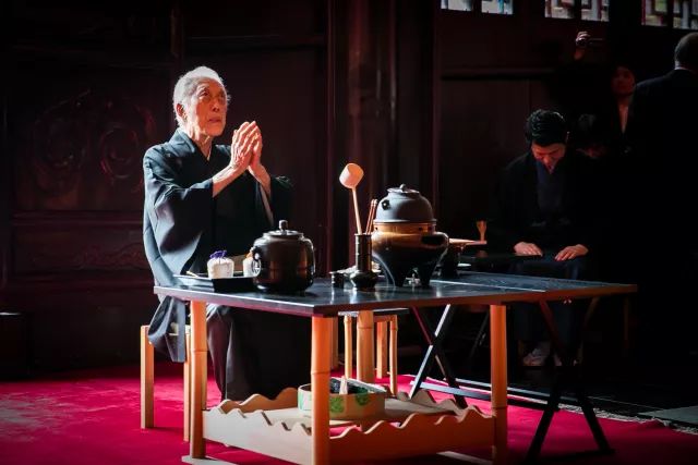 今天在玉佛禅寺日本茶道千玄室大宗匠的两杯茶献给了谁