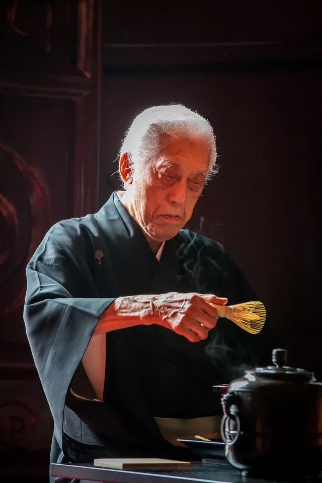 今天在玉佛禅寺日本茶道千玄室大宗匠的两杯茶献给了谁