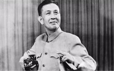 王凤山(1916-1992),满族,北京人,著名相声演员,王派快板创始人.